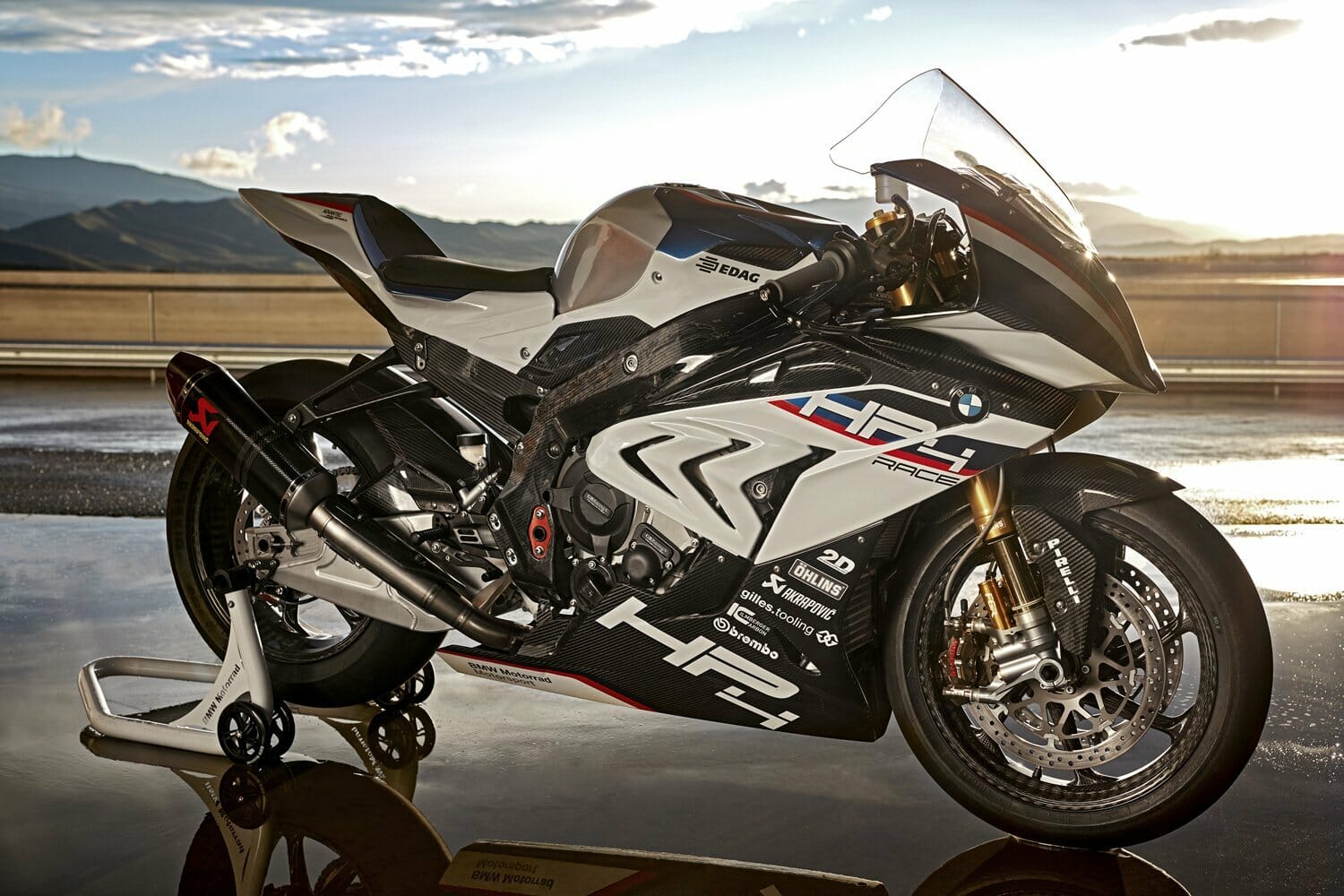 bmw hp4 race pictures