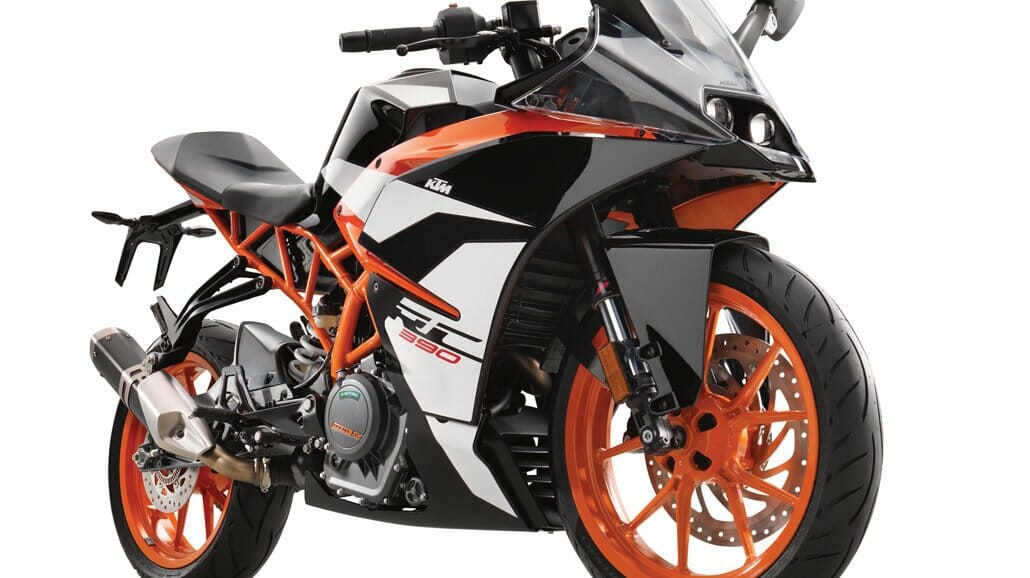 KTM 390 RC MY2017_front ri