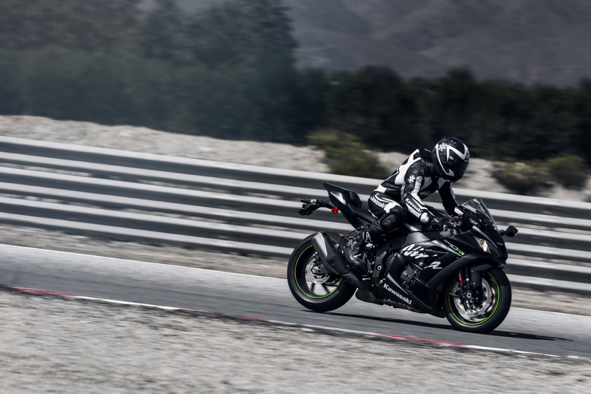 Kawasaki News: significant(ish) changes for ZX-10RR and 