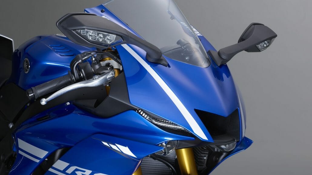 2017_YZF600