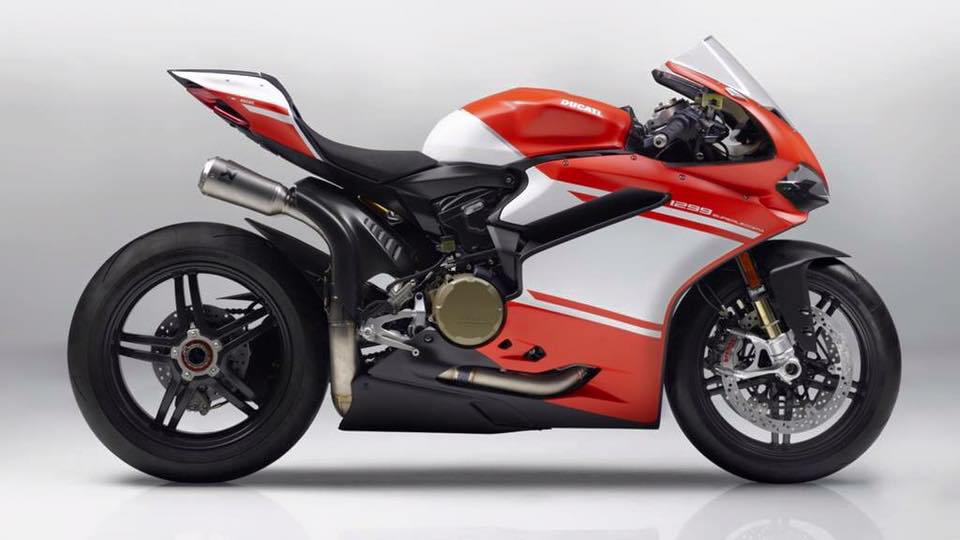 2017-ducati-1299-superleggera-1