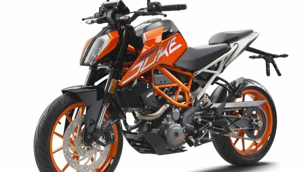 2017-ktm-390-duke-12