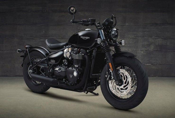 Bonneville Bobber Black 03