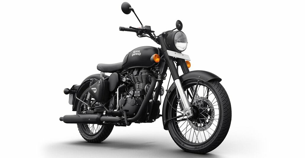 Royal Enfield Classic 500 Stealth Black – MotorcyclesNews (4)