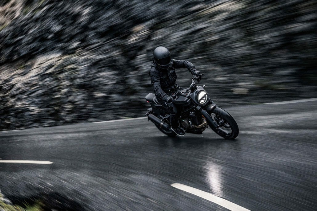 SVARTPILEN 701 MY19 17