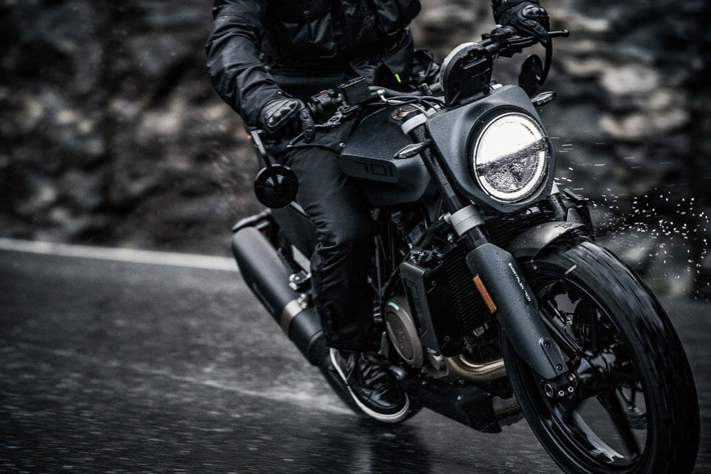 SVARTPILEN 701 MY19 18