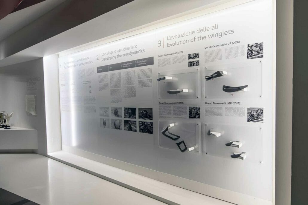 Anatomy of Speed 35 7 Anatomia della Velocita Inaugurazione UC74537 Mid