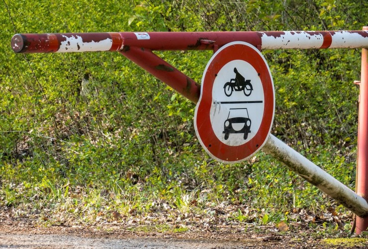 cropped turnpike 4153354 1920