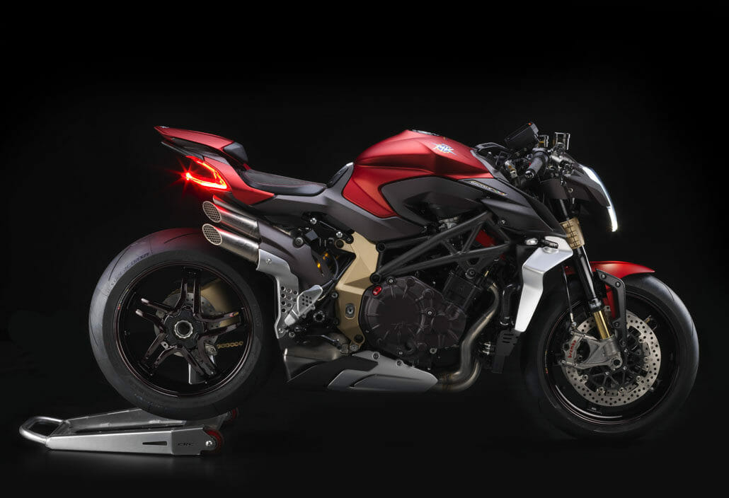 07 BRUTALE 37 SERIE ORO laterale Dx