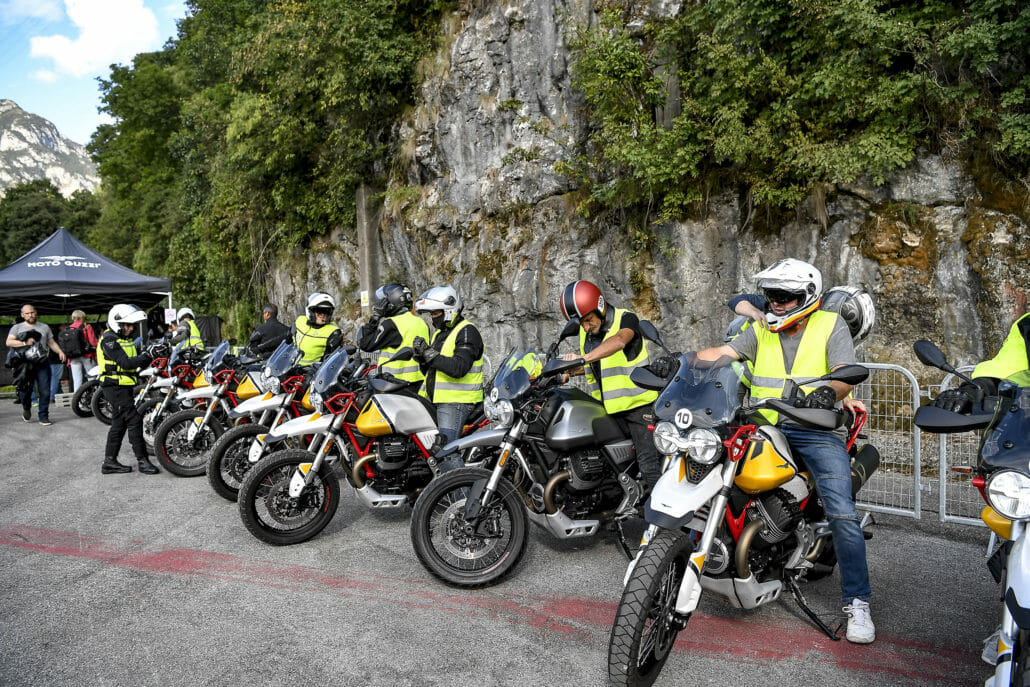 02 Moto Guzzi Village