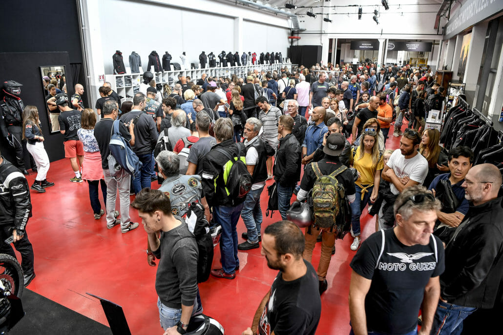 Moto Guzzi Open House 2019 Shop