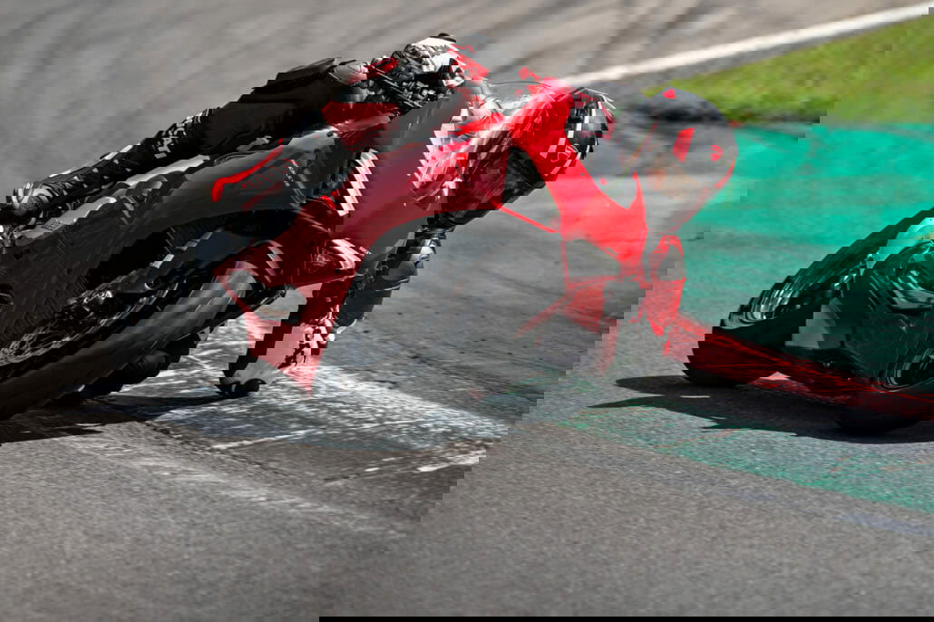 Ducati Panigale V2 for 2020 30 Ducati Panigale V2 Motorcycle News App Motorrad Nachrichten App MotorcyclesNews 8