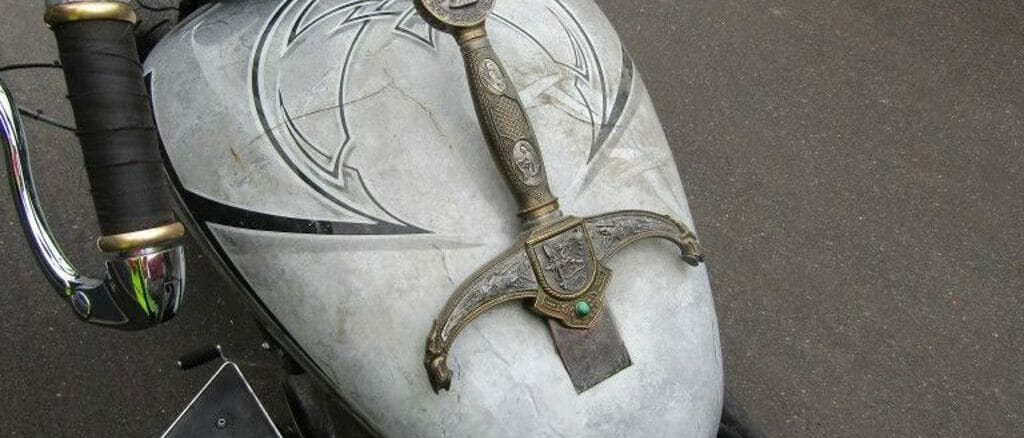 Custombike mit Schwert