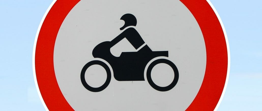 Streckensperrung für Motorräder Pixabay