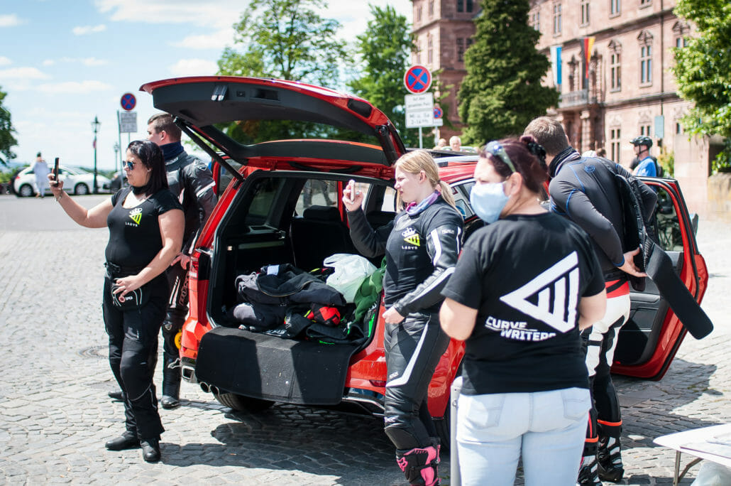 Über 1.000 Biker demonstrieren gegen ein Sonntagsfahrverbot 34 CurveWriter 07