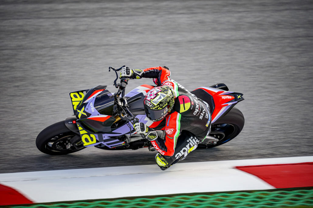 03 aprilia tuono v4 x 1