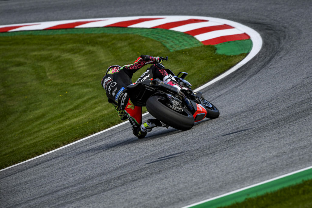 05 aprilia tuono v4 x 1
