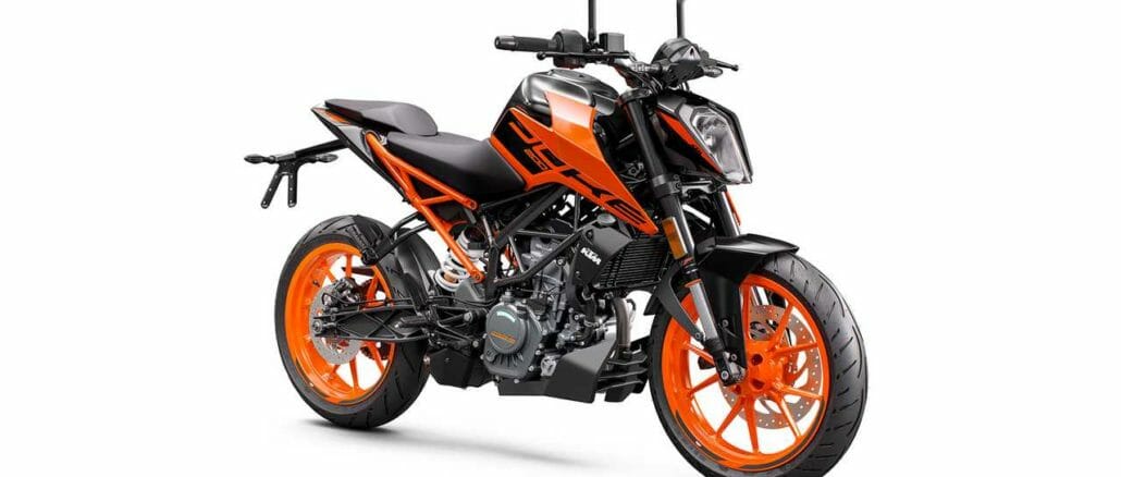 KTM-200-Duke-1