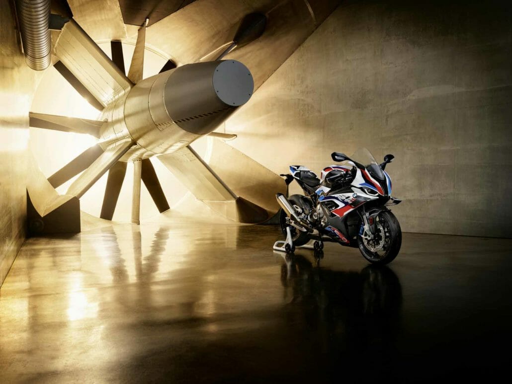 BMW M 1000 RR 25