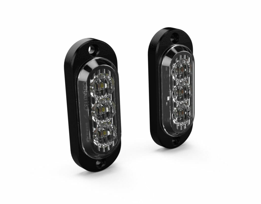 T3RearSignalPodsNude 2000x