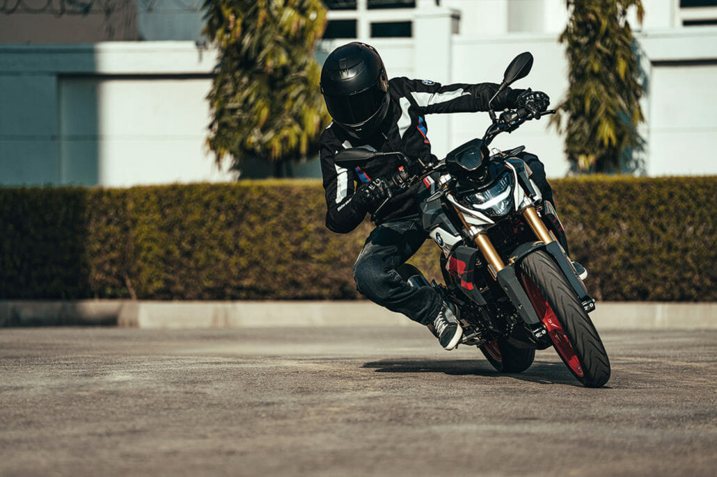 BMW G 3110 R 2021 10