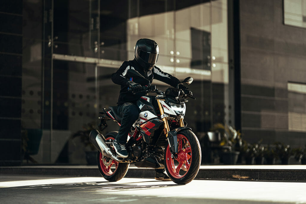 BMW G 3110 R 2021 6
