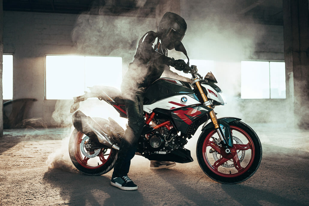 BMW G 3110 R 2021 8