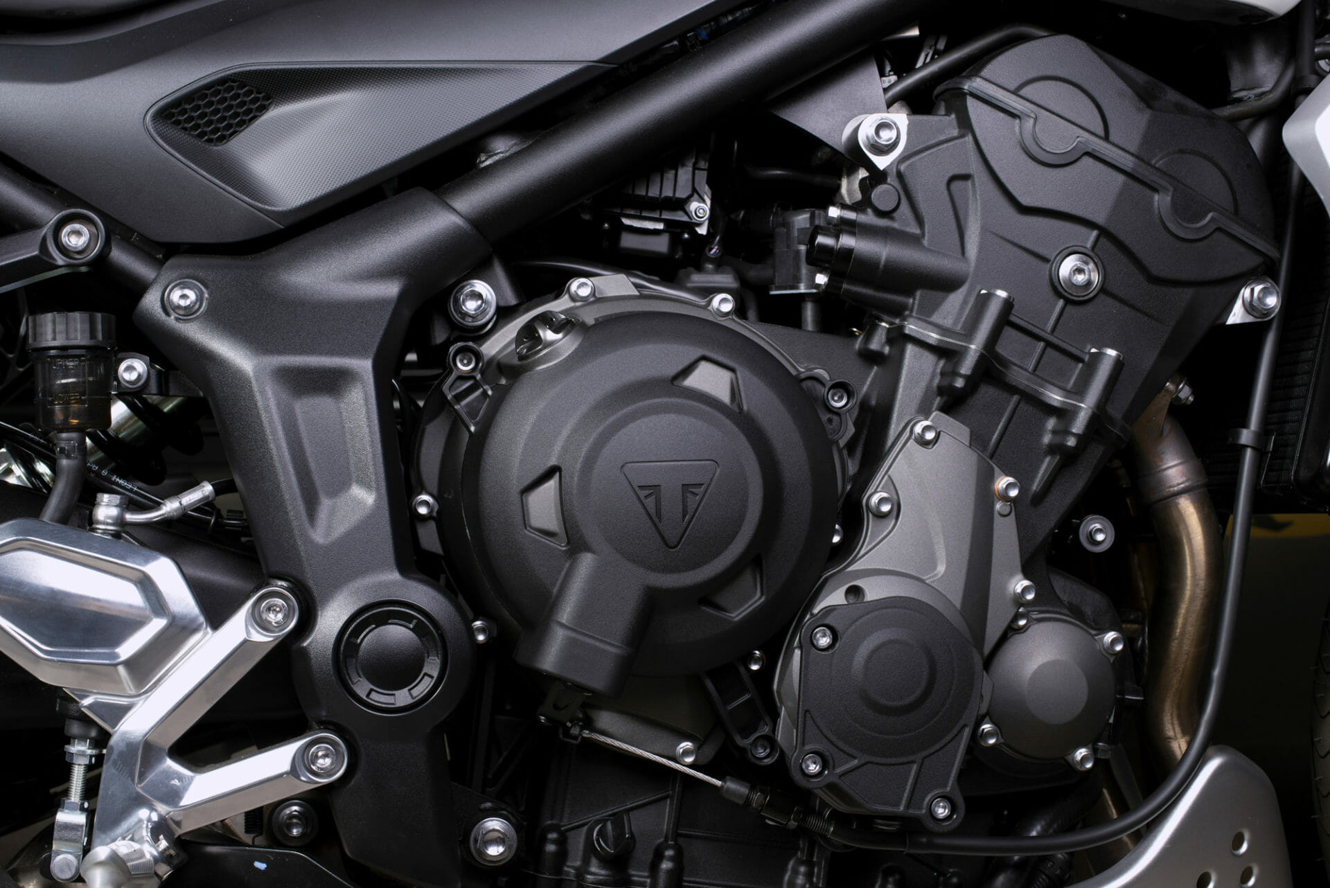 triumph trident 2021 accessories