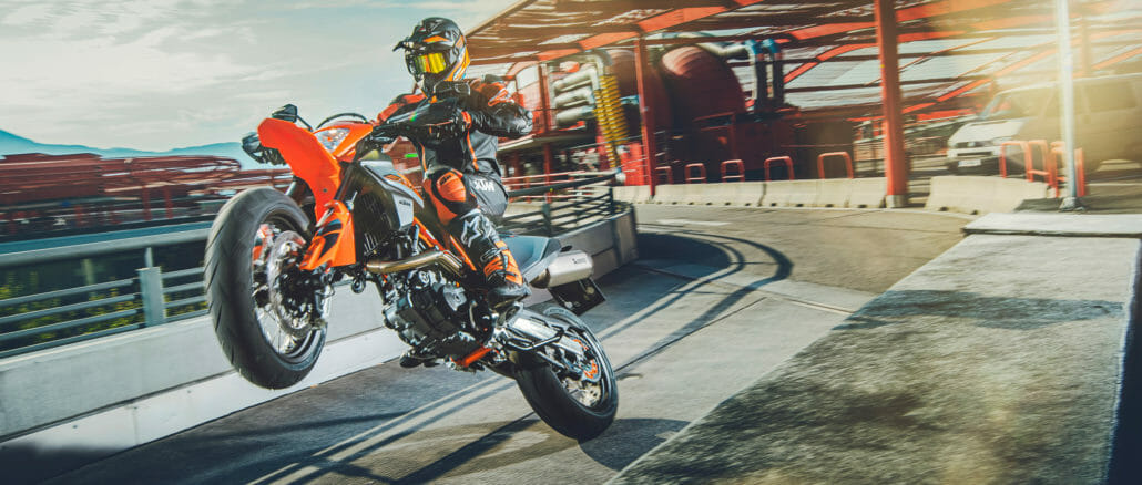 KTM-690-SMC-R-2021-55