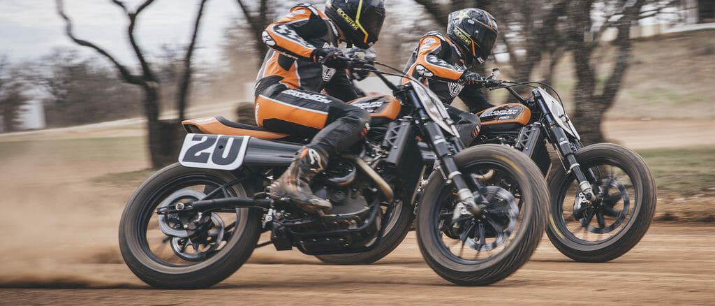 XG750R