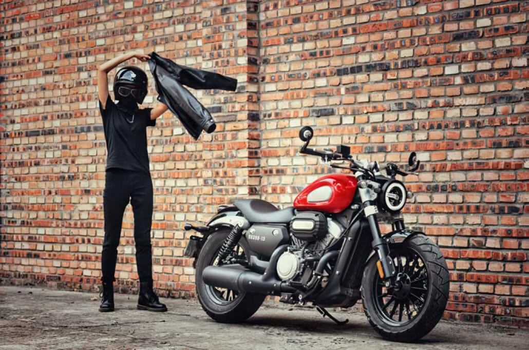 Benda BD300 Sporty 21