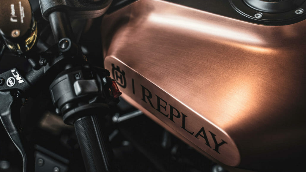 Vitpilen 701 Replay Limited Edition 3