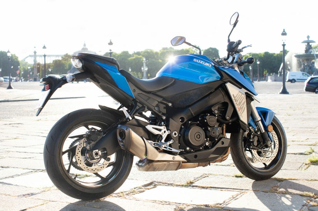Suzuki GSX S950 25