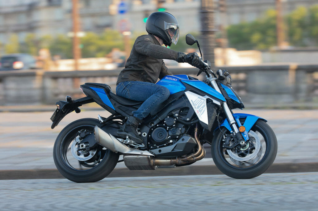Suzuki GSX S950 29