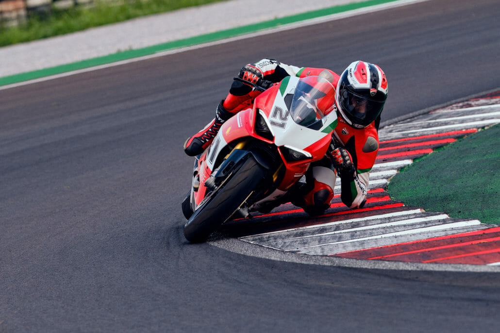 Ducati Panigale V2 Bayliss 1st Championship 20th Anniversary 31