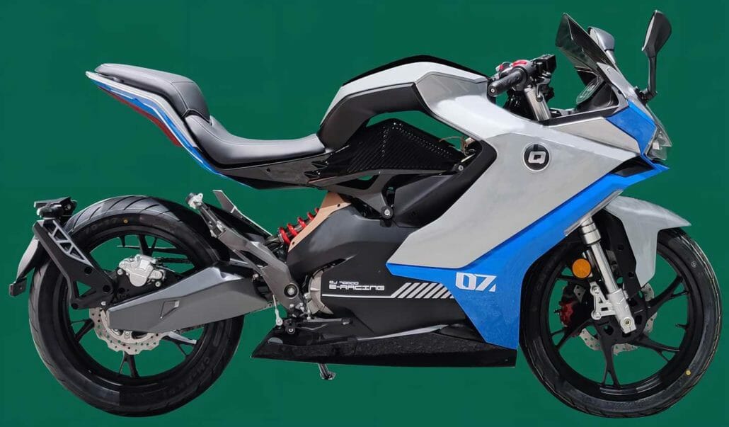 QJMotor QJ7000D 1
