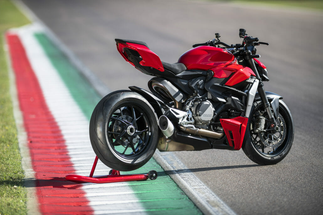 Ducati Streetfighter V2 bekommt eine zusätzliche Farbvariante 25 MY22 Ducati Streetfighter V2 41 UC351859 High