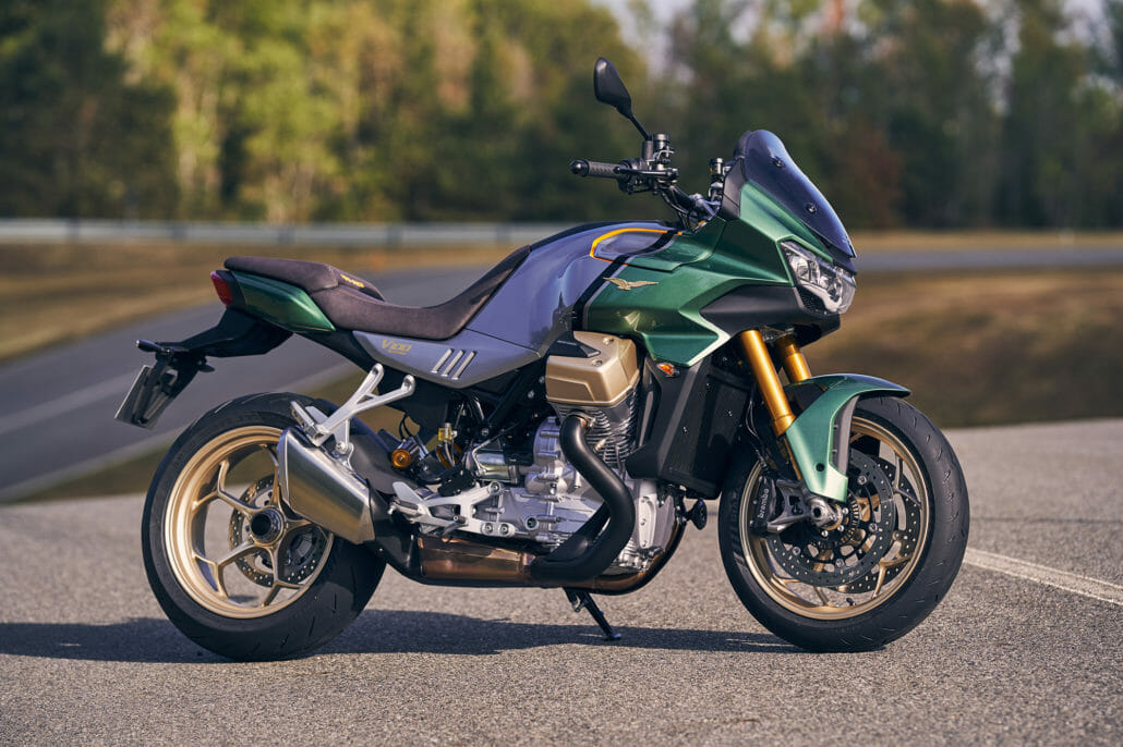 Moto Guzzi V100 Mandello 18
