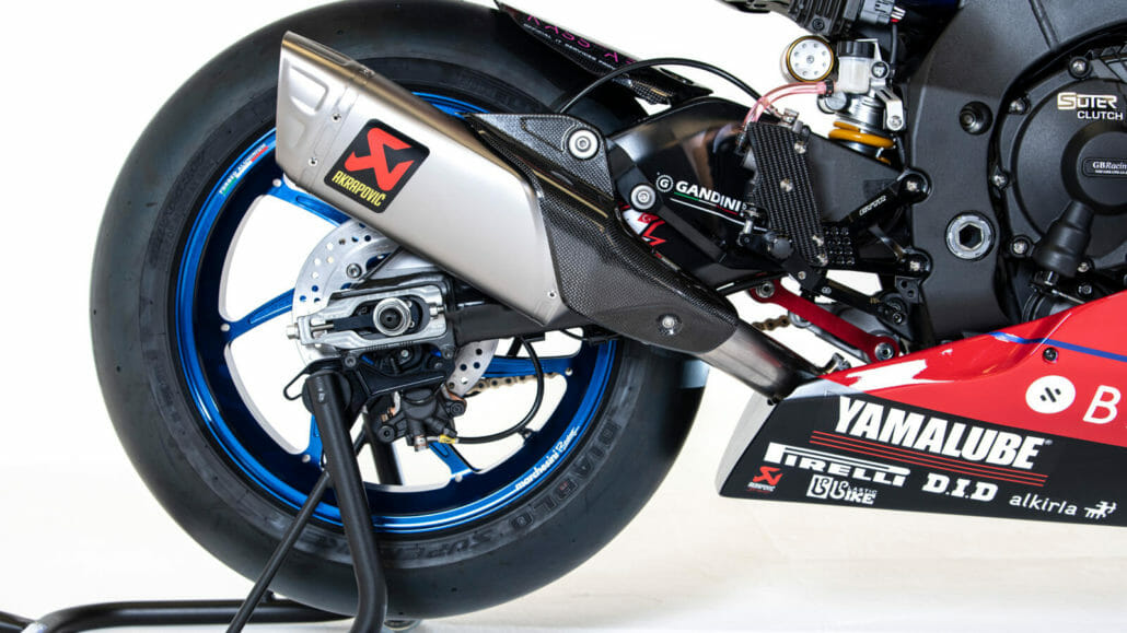 Yamaha feiert mit limitiertem Weltmeister-Motorrad 28 2021 YAM R1TOPRAK EU REPLICA DET 005 03 preview