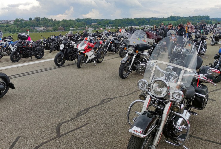 Bikers show heart at "Love Ride Switzerland 2022 66 Love Ride Switzerland 2022 15