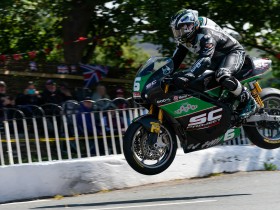 Isle of Man TT 2022 Supertwin 33