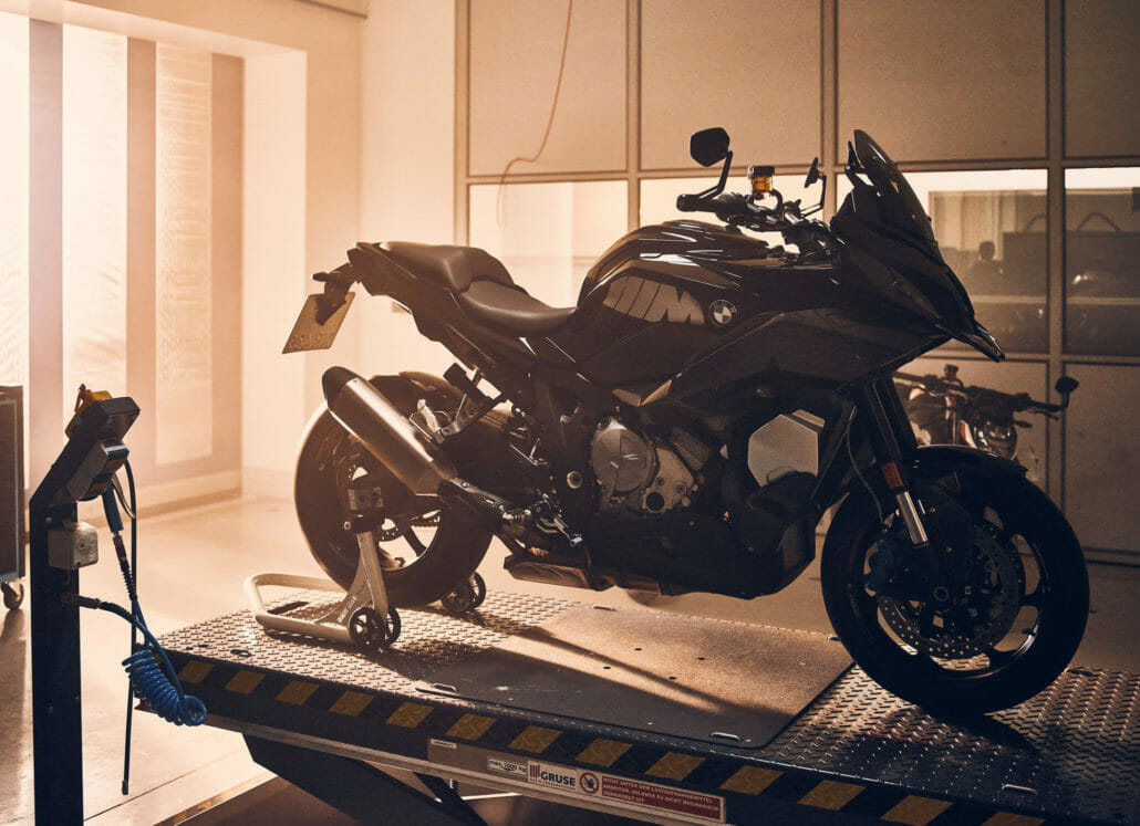 BMW M 1000 XR Prototyp 3