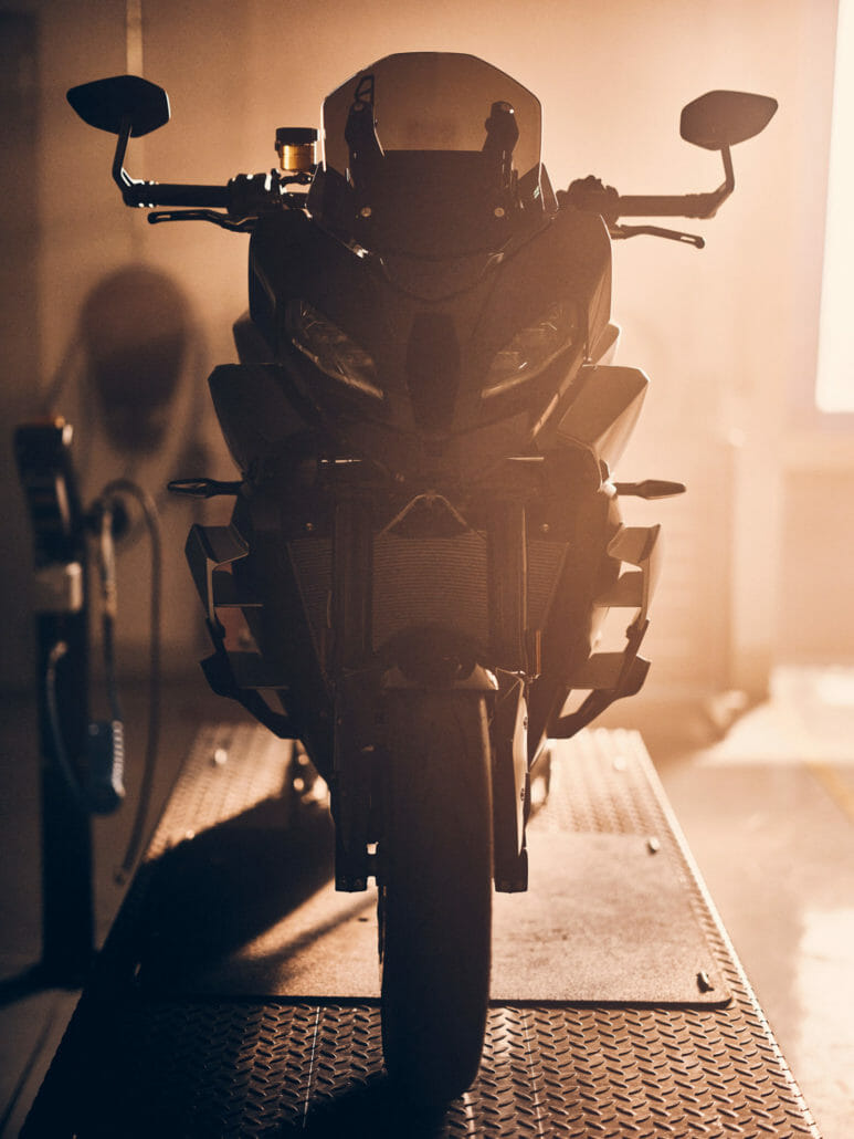 BMW M 1000 XR Prototyp 9