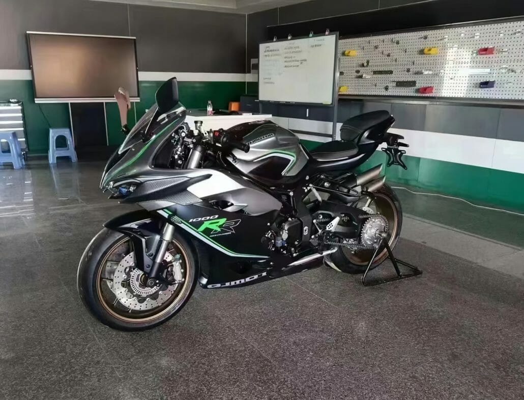 SRK 1000RR 1