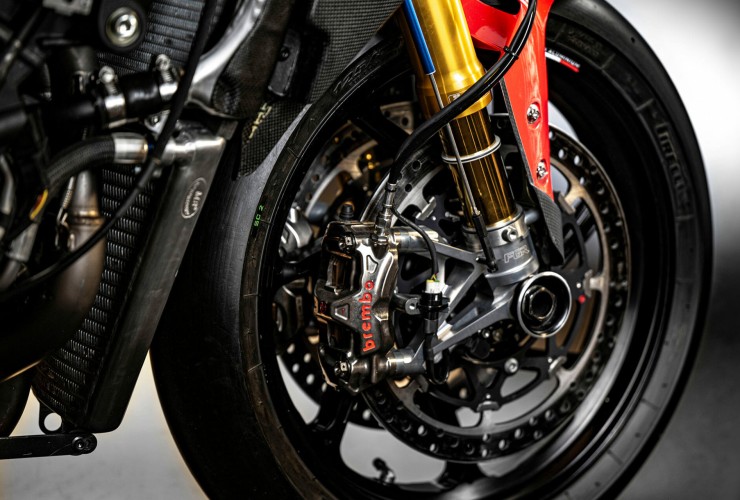 Yamaha patents anti-dive electronics for motorcycles 69 2023 YAM GYTR PRO ANNIVERSARY DET 9660 1