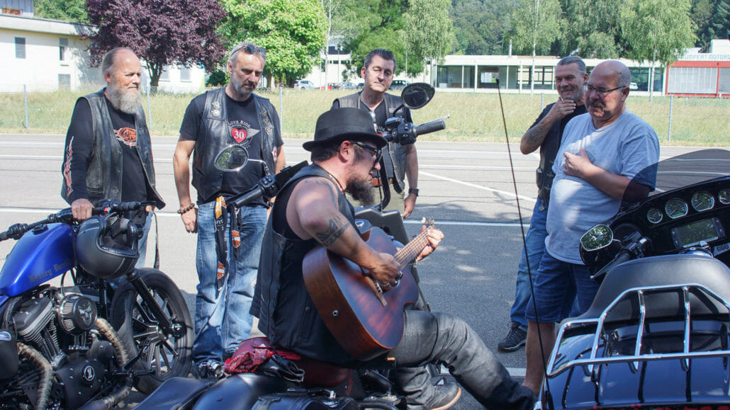 Ein kleiner Traum wird wahr – Privatkonzert von Marc Amacher fuer Unfallopfer am Love Ride 4