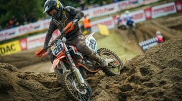 Dean Gregoire setzt sich im ADAC MX Junior Cup 85 nach einem spanenden Duell gegen Weltmeister Dani Heitink durch