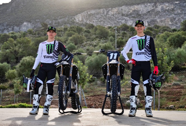 Triumph's entry into the Motocross World Championship: Rider line-up and future plans 33 Triumph Motocross Fahrer