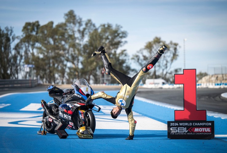 Weltmeisterlicher Abschluss der WorldSBK-Saison 2024: BMW feiert mit Razgatlioglu und van der Mark 45 P90574840 highRes