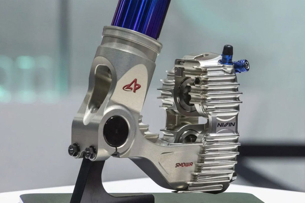 Showa u Nissin integrierte Bremszange 1
